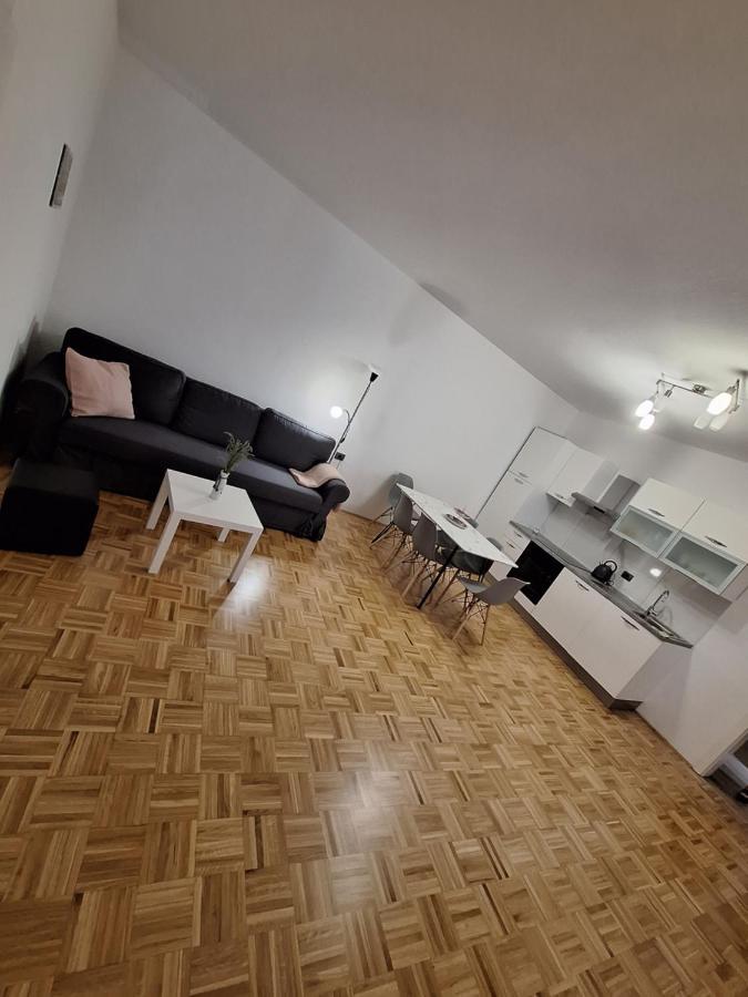 Apartment Kp With Parking Koper Zewnętrze zdjęcie